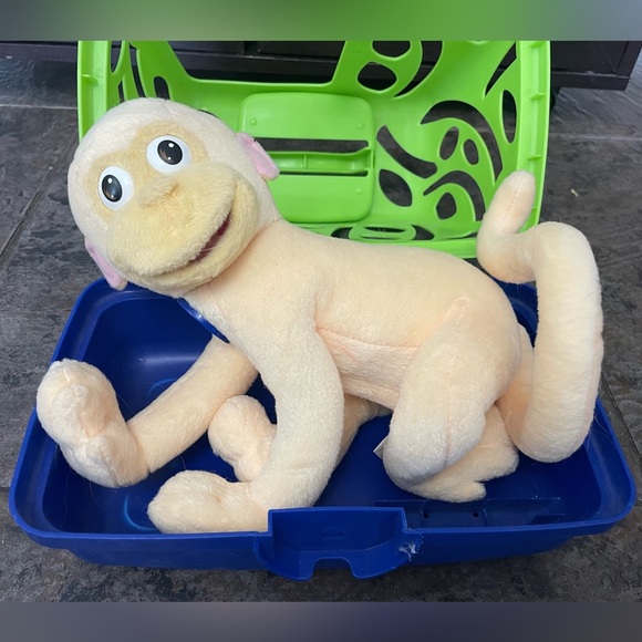 Go Diego Go Animal Rescue TALKING MONKEY 11" Plush Toy carrying case - Picture 6 of 14